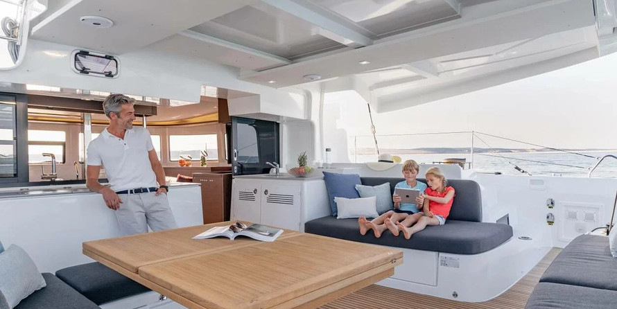 Lagoon 46 - 4 + 2 cab.