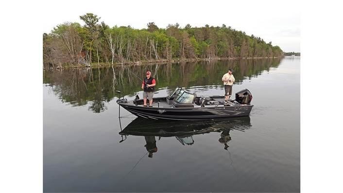 Lund Boats 2075 Pro-V Sport