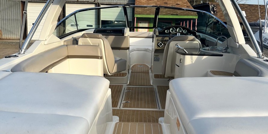 Sea Ray 270 SLX