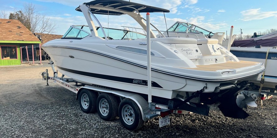 Sea Ray 270 SLX