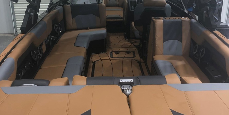 Malibu Wakesetter 25 LSV