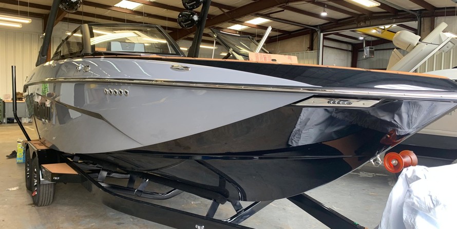 Malibu Wakesetter 25 LSV