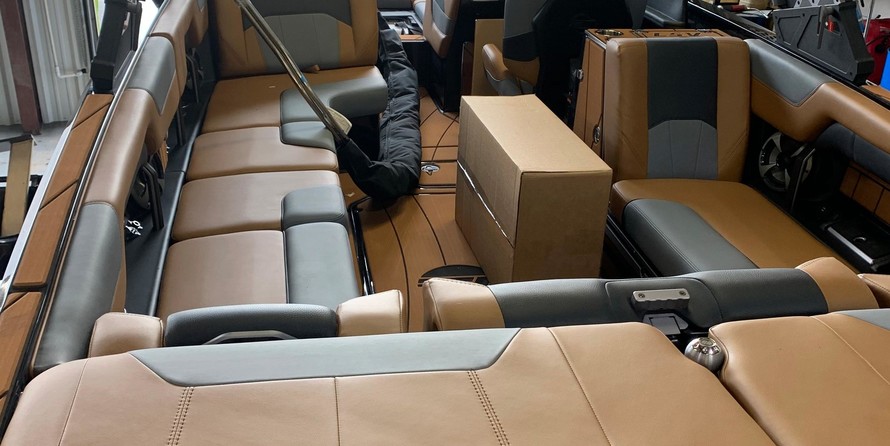 Malibu Wakesetter 25 LSV