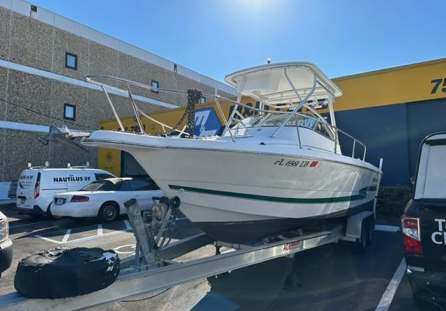 Pro-line 24 walkaround cuddy