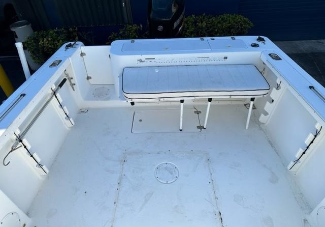 Pro-line 24 walkaround cuddy