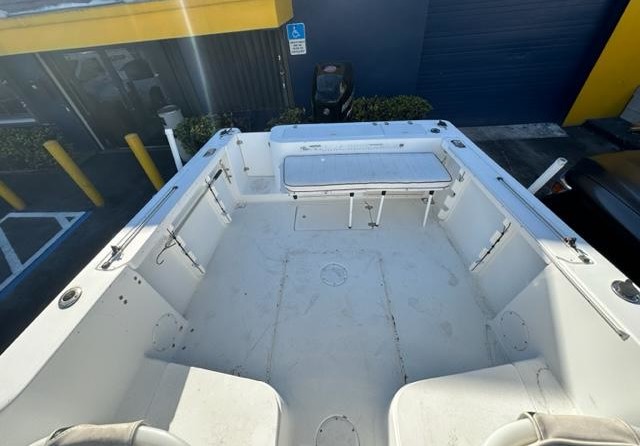 Pro-line 24 walkaround cuddy