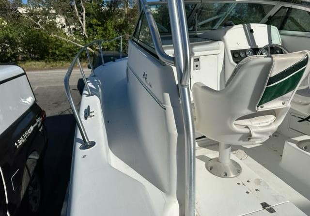 Pro-line 24 walkaround cuddy