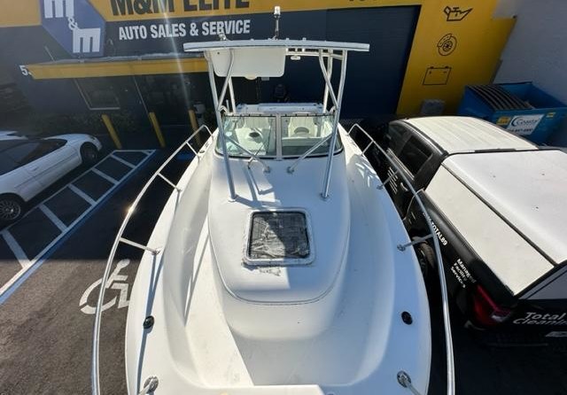 Pro-line 24 walkaround cuddy