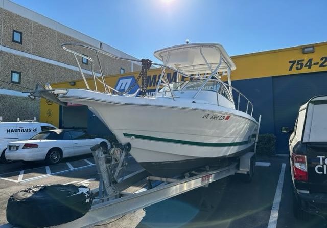 Pro-line 24 walkaround cuddy