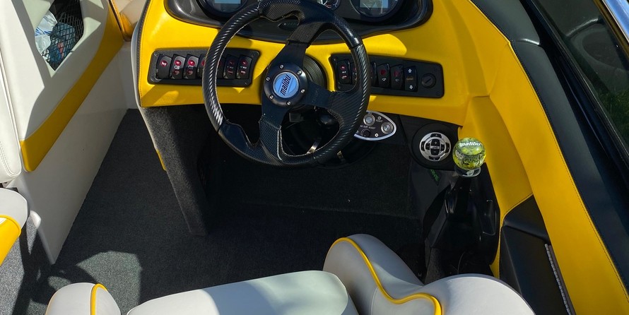 Malibu Wakesetter 23 LSV