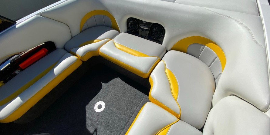 Malibu Wakesetter 23 LSV