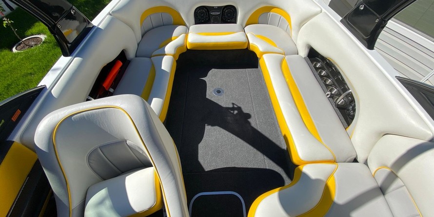 Malibu Wakesetter 23 LSV