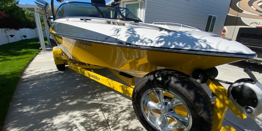 Malibu Wakesetter 23 LSV