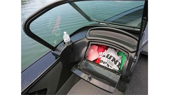 Lund Boats 1875 Crossover XS