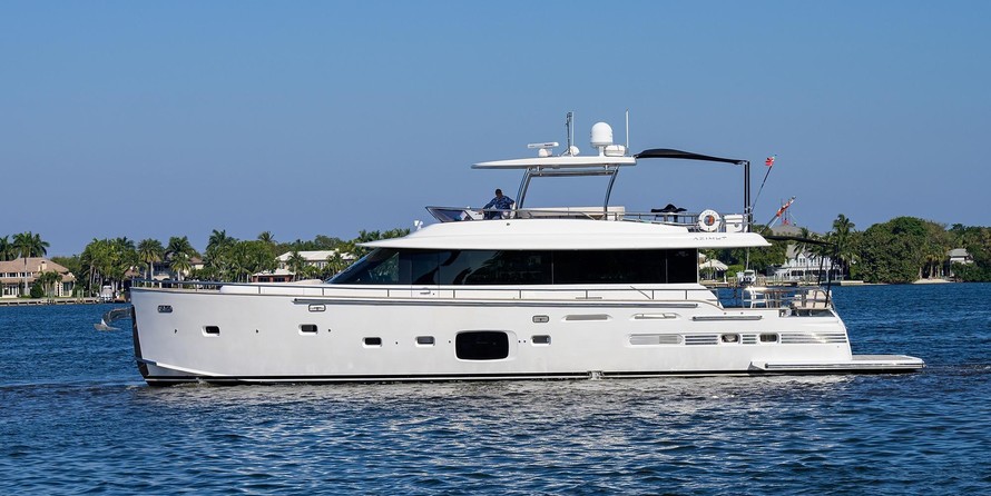 Azimut Magellano 76