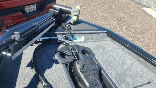 Tracker Pro Team 175 TXW