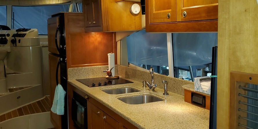 Cruisers Yachts 447 Sport Sedan