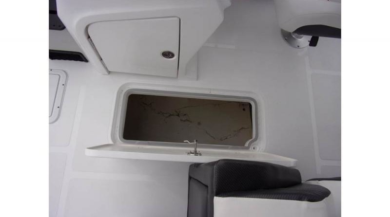 Hurricane fundeck 232