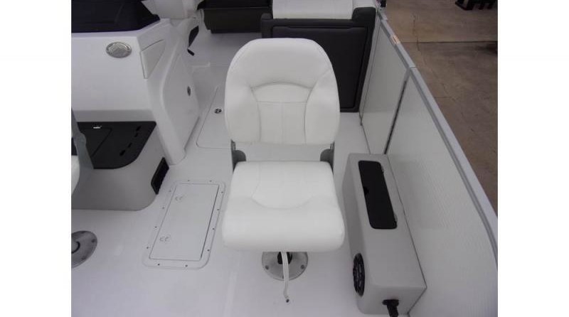 Hurricane fundeck 232