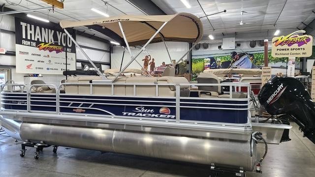 Sun Tracker Fishin Barge 20 DLX