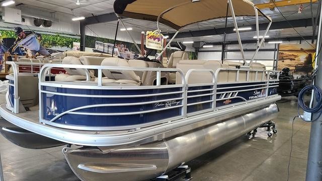 Sun Tracker Fishin Barge 20 DLX