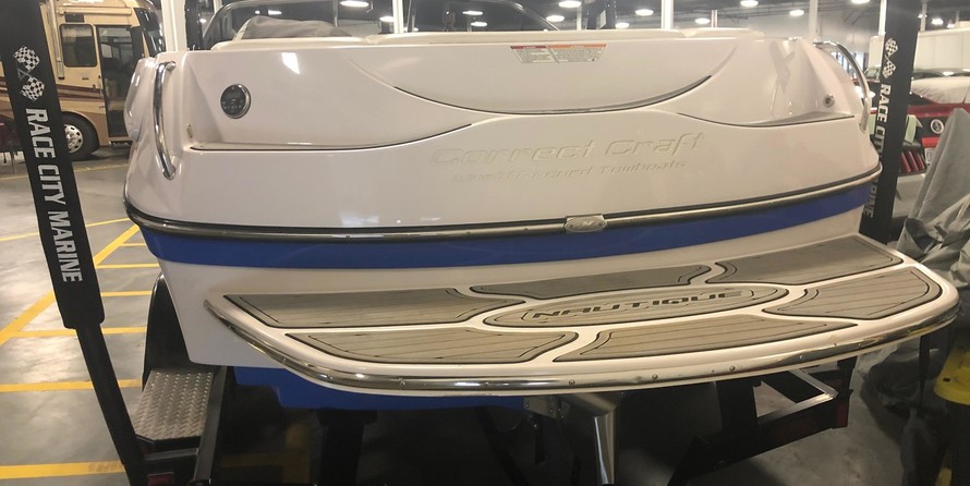 Super Air Nautique 210