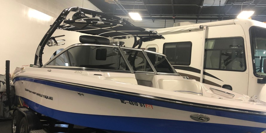 Super Air Nautique 210