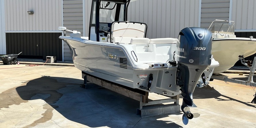 Sea Ray hunt ultra 211