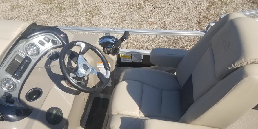 Sun Tracker SportFish 22 XP3