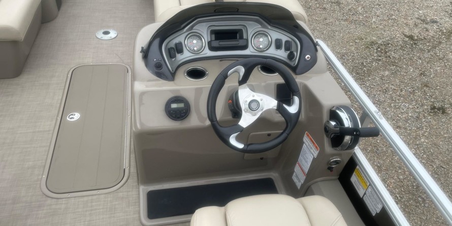 Sun Tracker SportFish 22 XP3