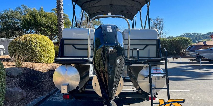Lowe Retreat 250 WT