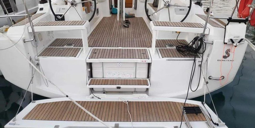 Beneteau Oceanis 38.1