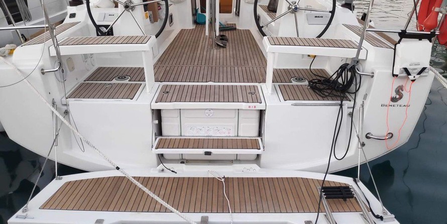 Beneteau Oceanis 38.1