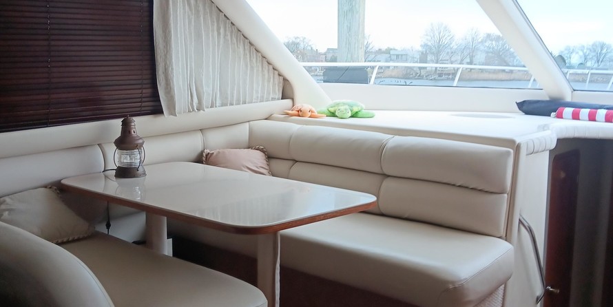 Sea ray 480 sedan bridge