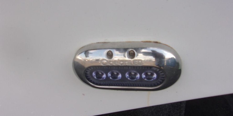Sea Hunt Gamefish 27 With Coffin