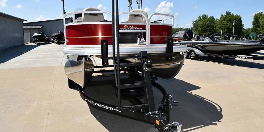 Sun Tracker Bass Buggy 16 DLX ET