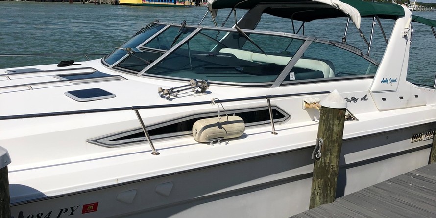 Sea Ray 370 Sundancer