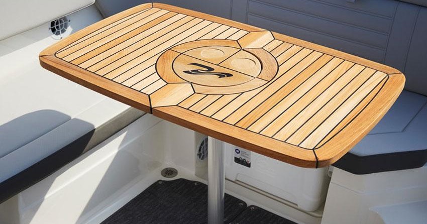 Sea ray 230 signature bowrider