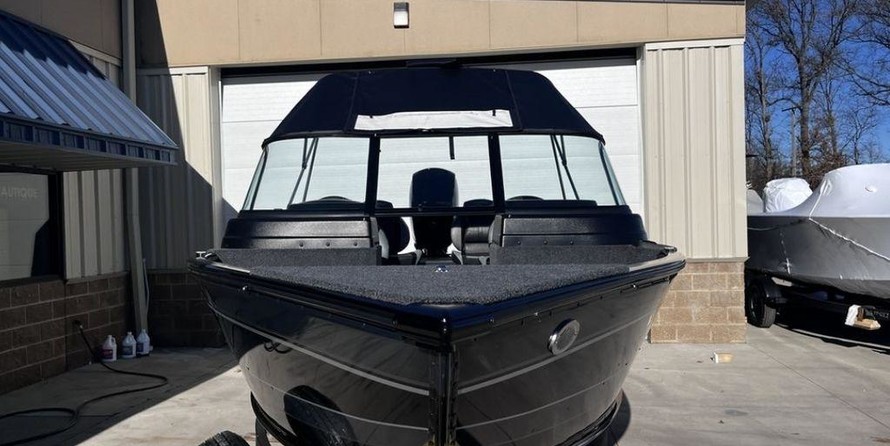 Lund Boats 1875 Impact Sport