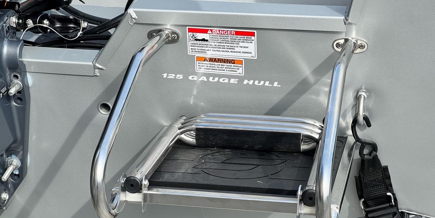 Starcraft Marine Fishmaster 210