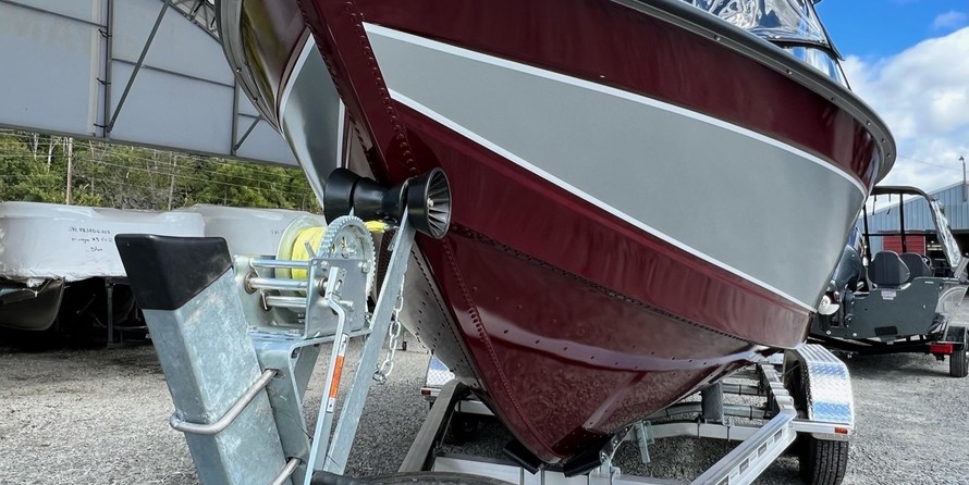 Starcraft Marine Fishmaster 210