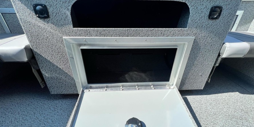 Starcraft Marine Fishmaster 210