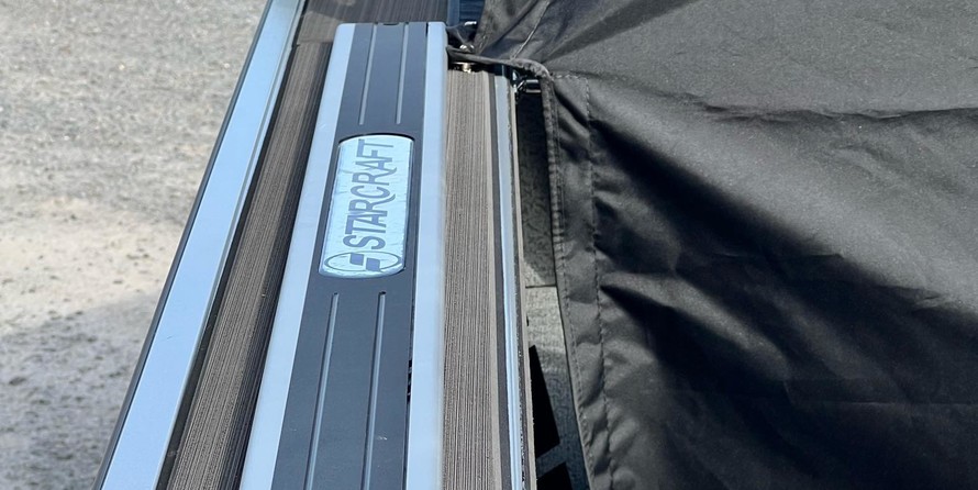 Starcraft Marine Fishmaster 210