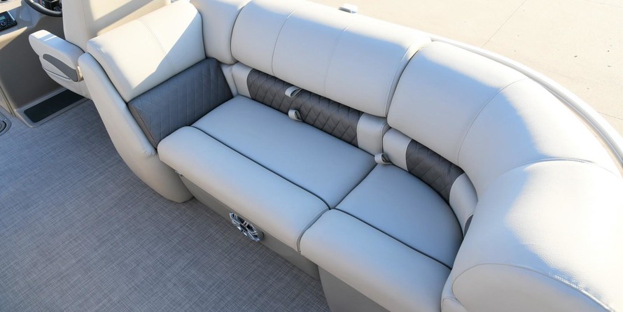 Sun Tracker Party Barge 22 XP3