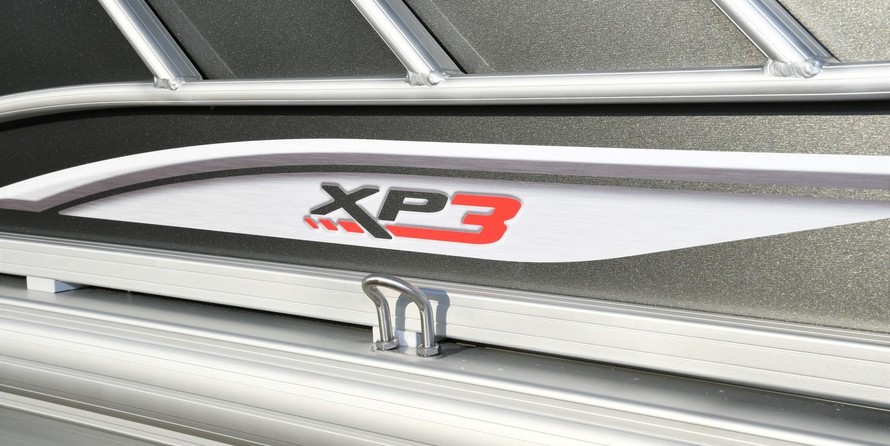 Sun Tracker Party Barge 22 XP3