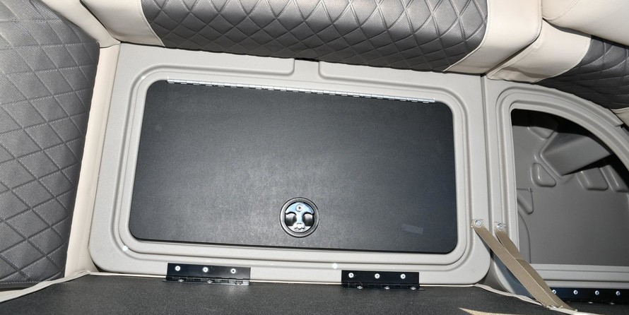 Sun Tracker Party Barge 22 XP3