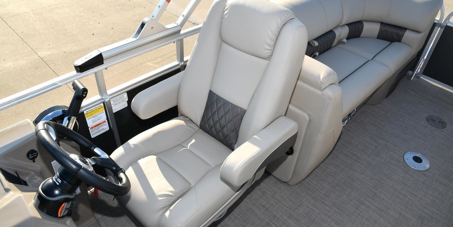 Sun Tracker Party Barge 22 XP3