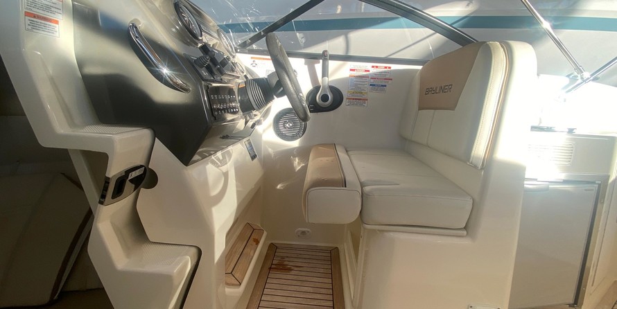 Bayliner 742 Cuddy