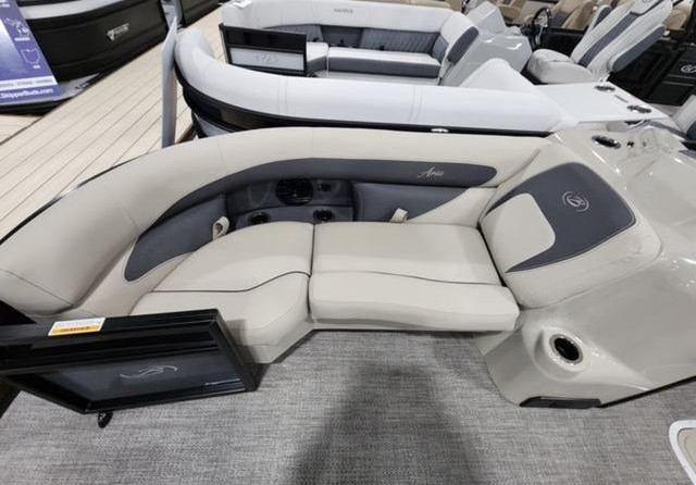 60 x 16 tri-toon passenger vessel