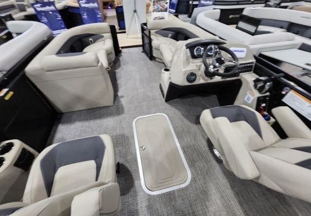 60 x 16 tri-toon passenger vessel